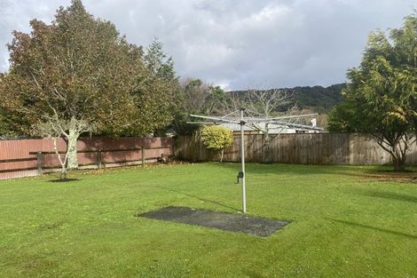 Photo of property in 77 Fraser Street, Wainuiomata, Lower Hutt, 5014