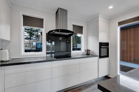 Photo of property in 4 Kakariki Lane, Waiwhakaiho, New Plymouth, 4312