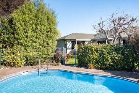 Photo of property in 11 Pukekura Place, Taradale, Napier, 4112