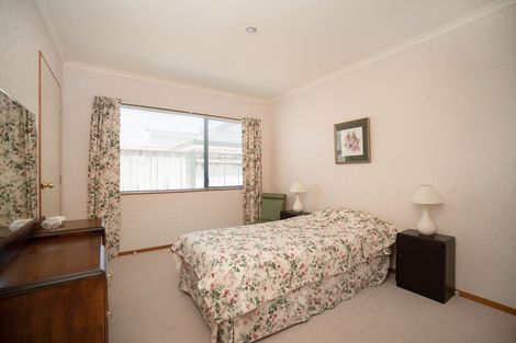 Photo of property in 20 Strachan Way, Highbury, Palmerston North, 4412