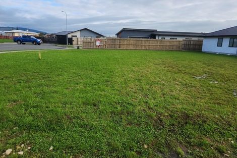 Photo of property in 6 Ash Close, Levin, 5510