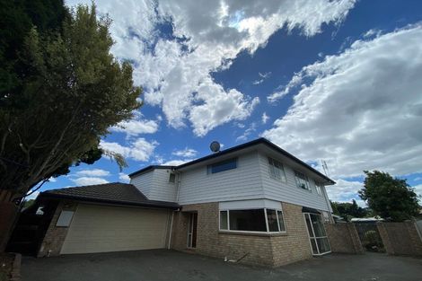 Photo of property in 4a Roche Avenue, Upper Riccarton, Christchurch, 8041