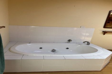 Photo of property in 32a Main Street, Hospital Hill, Napier, 4110