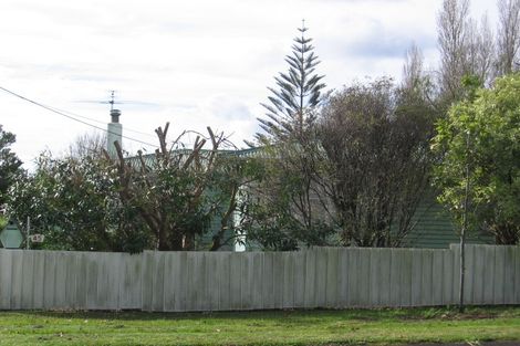 Photo of property in 45 Taipari Road, Te Atatu Peninsula, Auckland, 0610