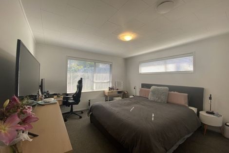 Photo of property in 380 East Coast Road, Sunnynook, Auckland, 0630