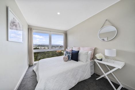 Photo of property in 51 Harbour View Road, Northland, Wellington, 6012