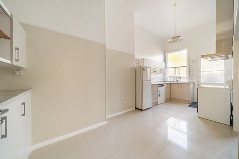 Photo of property in 36 The Parade, Island Bay, Wellington, 6023