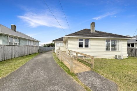 Photo of property in 163 Puriri Street, Castlecliff, Whanganui, 4501