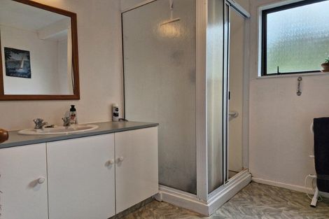 Photo of property in 6 Hickford Place, Okato, 4335