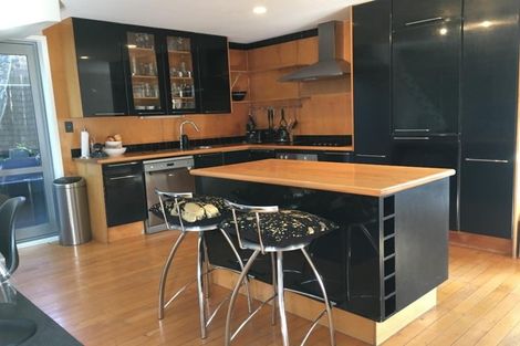 Photo of property in 43a Shanaway Rise, Hillcrest, Auckland, 0627