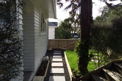 Photo of property in 92 Karepa Street, Brooklyn, Wellington, 6021