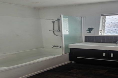 Photo of property in 1 Grayson Avenue, Mangakakahi, Rotorua, 3015