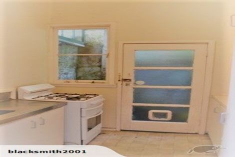 Photo of property in 3/106 Glenmore Street, Northland, Wellington, 6012