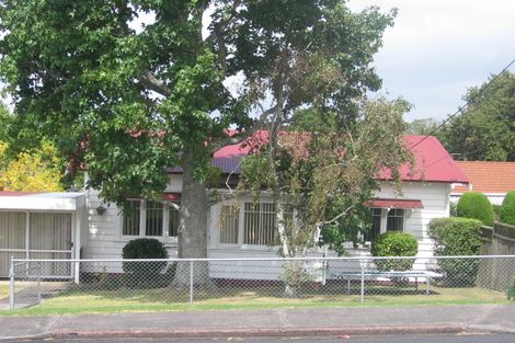 Photo of property in 1/66 Nile Road, Milford, Auckland, 0620