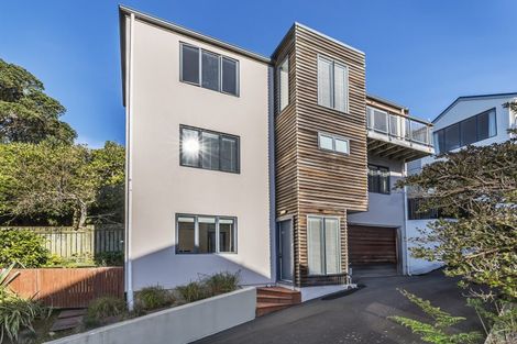 Photo of property in 10a Fettes Crescent, Seatoun, Wellington, 6022