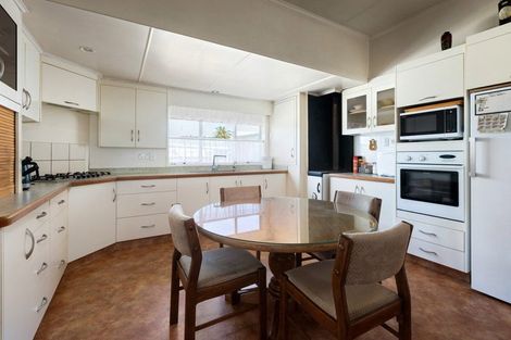 Photo of property in 29 Roretana Drive, Athenree, Katikati, 3177