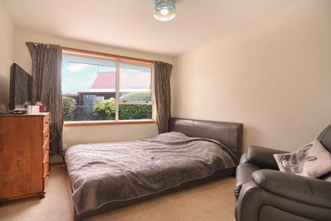 Photo of property in 24 Kent Lodge Avenue, Avonhead, Christchurch, 8042