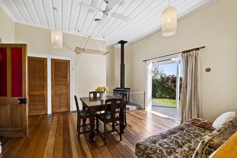 Photo of property in 1017 Main North Road, Onaero, Waitara, 4383