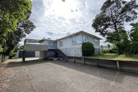 Photo of property in 38 Royal View Road, Te Atatu South, Auckland, 0610