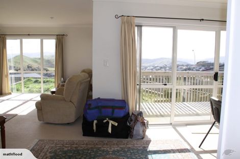 Photo of property in 4 Comber Place, Johnsonville, Wellington, 6037