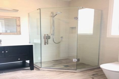 Photo of property in 19 Headland Drive, Long Bay, Auckland, 0630