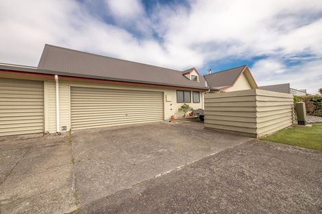 Photo of property in 92 Henley Street, Westport, 7825