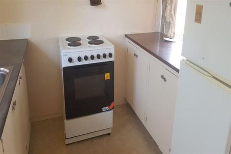 Photo of property in 3/16 Northall Road, New Lynn, Auckland, 0600