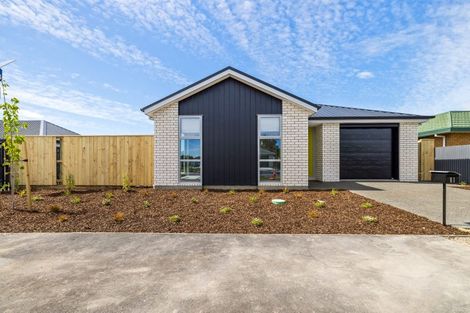Photo of property in 81 Akoranga Place, Hornby, Christchurch, 8042
