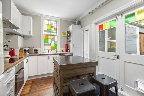 Photo of property in 25 Lawrence Street, Newtown, Wellington, 6021