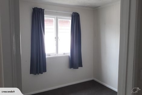 Photo of property in 5 Denver Avenue, Sunnyvale, Auckland, 0612
