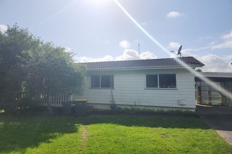 Photo of property in 11 Balwyn Place, Clendon Park, Auckland, 2103