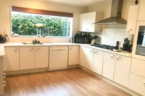 Photo of property in 70 Sailmaker Close, Whitby, Porirua, 5024