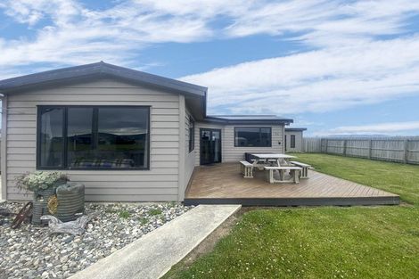 Photo of property in 71 Stafford Street, Orepuki, Riverton, 9881