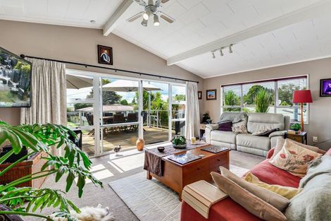 Photo of property in 23 Holloway Place, Forest Lake, Hamilton, 3200