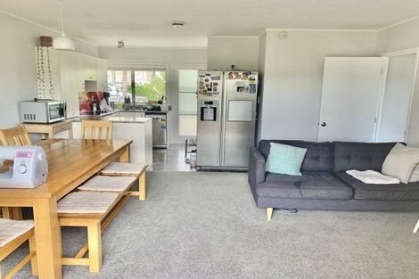 Photo of property in 3/19 Chequers Avenue, Glenfield, Auckland, 0629