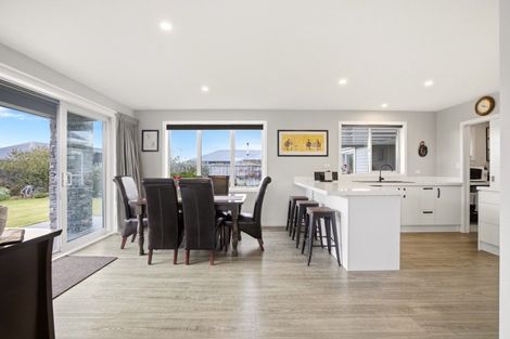 Photo of property in 12 Claremont Crescent, Amberley, 7410