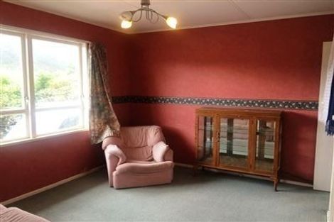 Photo of property in 8 Manurewa Grove, Wainuiomata, Lower Hutt, 5014