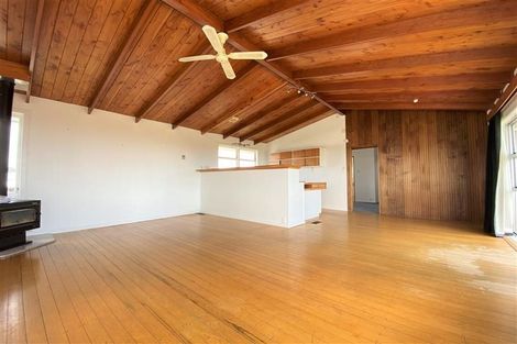 Photo of property in 165 Waimumu Road, Massey, Auckland, 0614