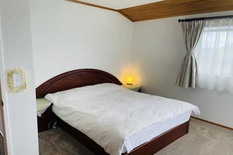 Photo of property in 89 Royal View Road, Te Atatu South, Auckland, 0610