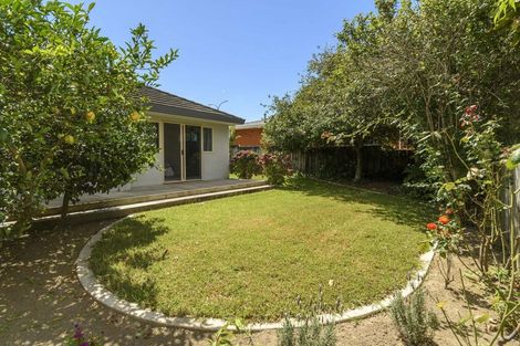 Photo of property in 1 Guildford Place, Bethlehem, Tauranga, 3110