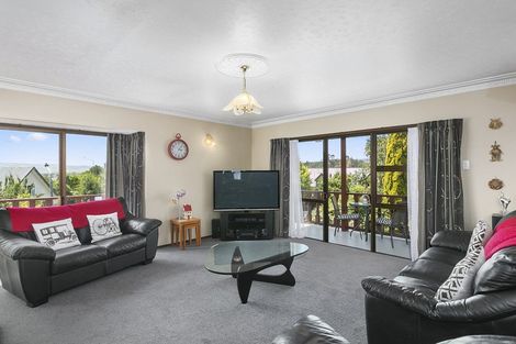 Photo of property in 70 Kinmont Crescent, Kinmont Park, Mosgiel, 9024