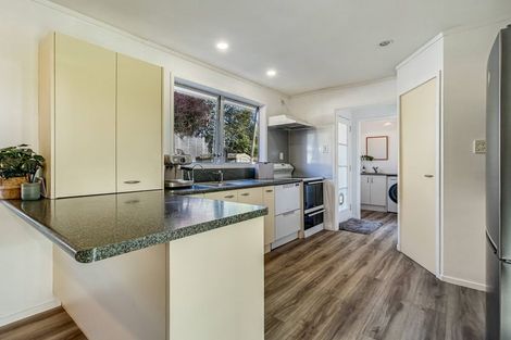 Photo of property in 50 Sylvan Avenue, Waikanae, 5036
