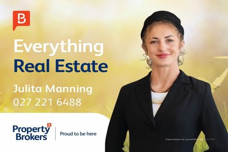 Photo of property in 33 Kiharoa Street, Otaki Beach, Otaki, 5512