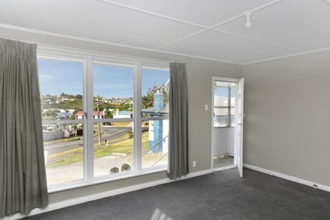 Photo of property in 7 Te Puke Street, Titahi Bay, Porirua, 5022