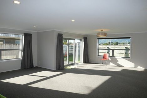Photo of property in 94 Mazengarb Road, Paraparaumu Beach, Paraparaumu, 5032