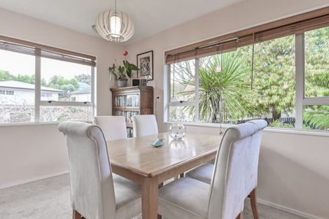 Photo of property in 17 Muritai Crescent, Havelock North, 4130