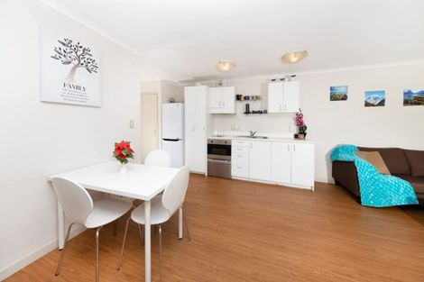 Photo of property in 19/8 Carolina Place, Albany, Auckland, 0632
