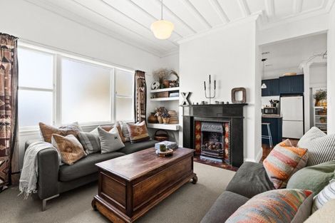 Photo of property in 2 Ashridge Road, Napier South, Napier, 4110