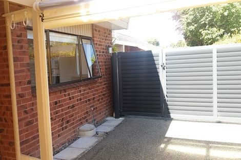 Photo of property in 17a Kowhai Grove, Waikanae, 5036