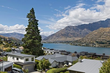 Photo of property in St Andrews Park, 12 Saint Peters Place, Queenstown, 9300